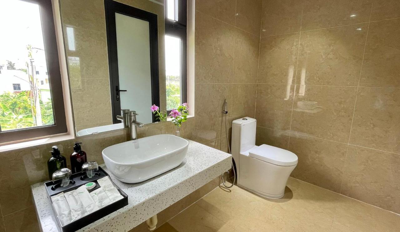 Phoenix Minh Chau Hotel กว่างนิงห์ ภายนอก รูปภาพ