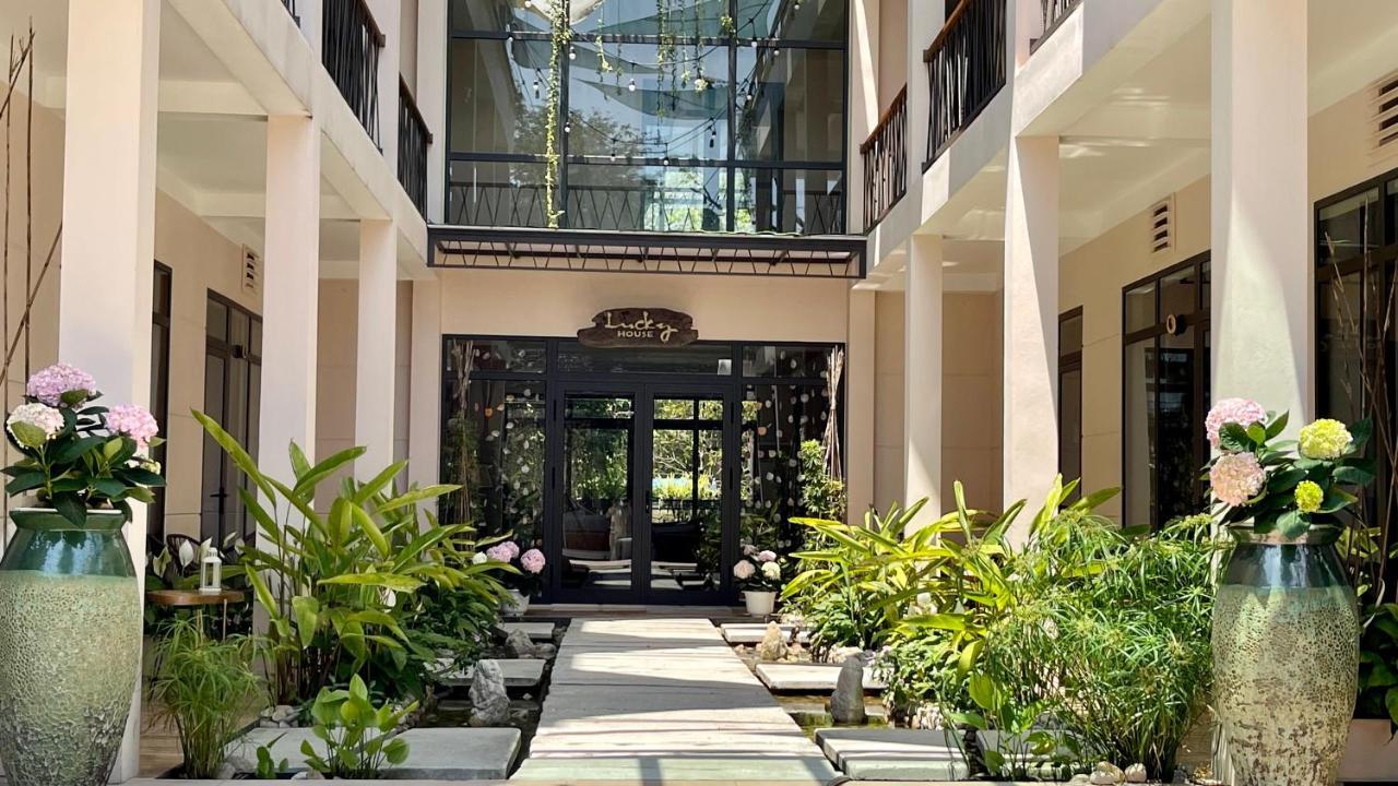 Phoenix Minh Chau Hotel กว่างนิงห์ ภายนอก รูปภาพ