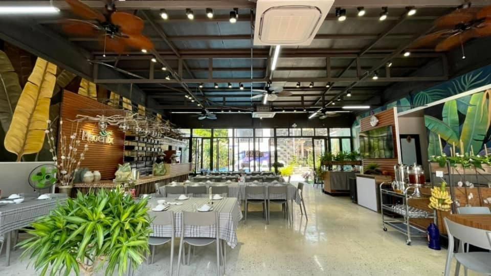 Phoenix Minh Chau Hotel กว่างนิงห์ ภายนอก รูปภาพ